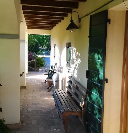 Casale Del Leon